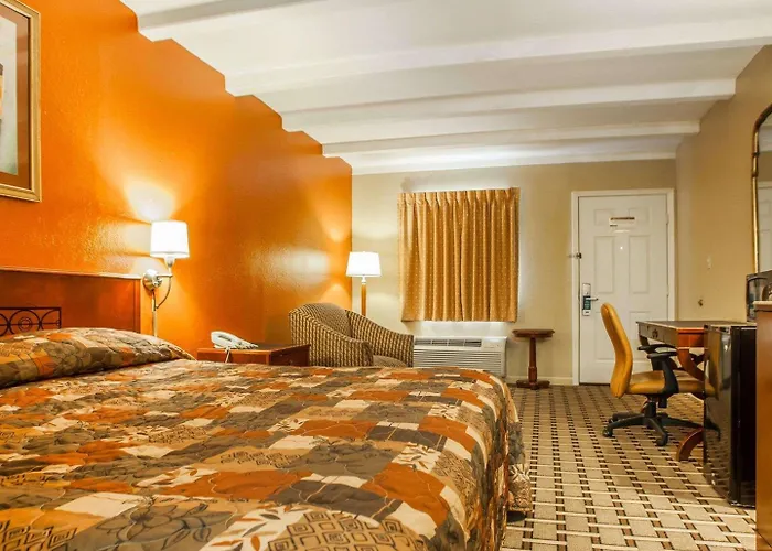 Rodeway Inn Nashville Airport