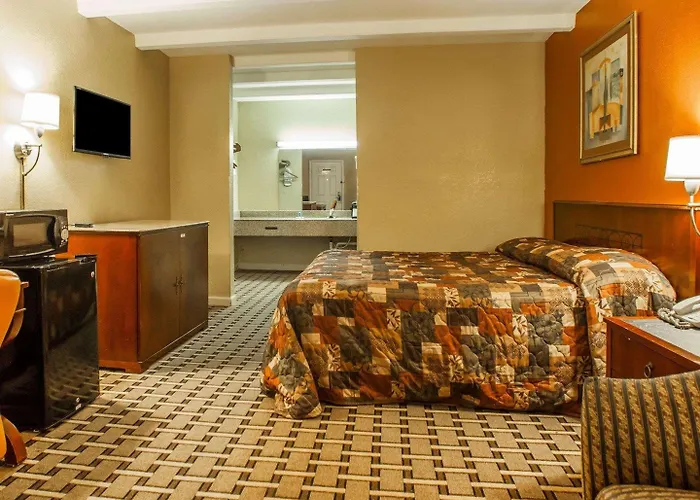 Rodeway Inn Nashville Airport